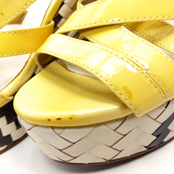 COLE HAAN & Nike Air Genevieve Pale Yellow Patent Sandals w/ Bold Woven Plat… - Picture 10 of 15